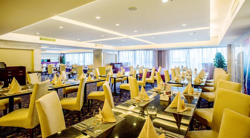 Shenyang Rich Gate Hotel Екстериор снимка