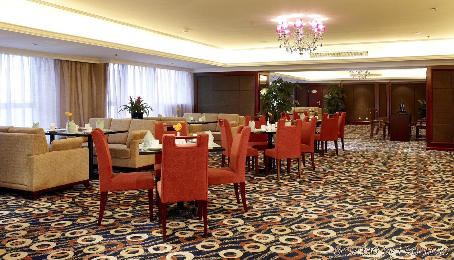 Shenyang Rich Gate Hotel Ресторант снимка